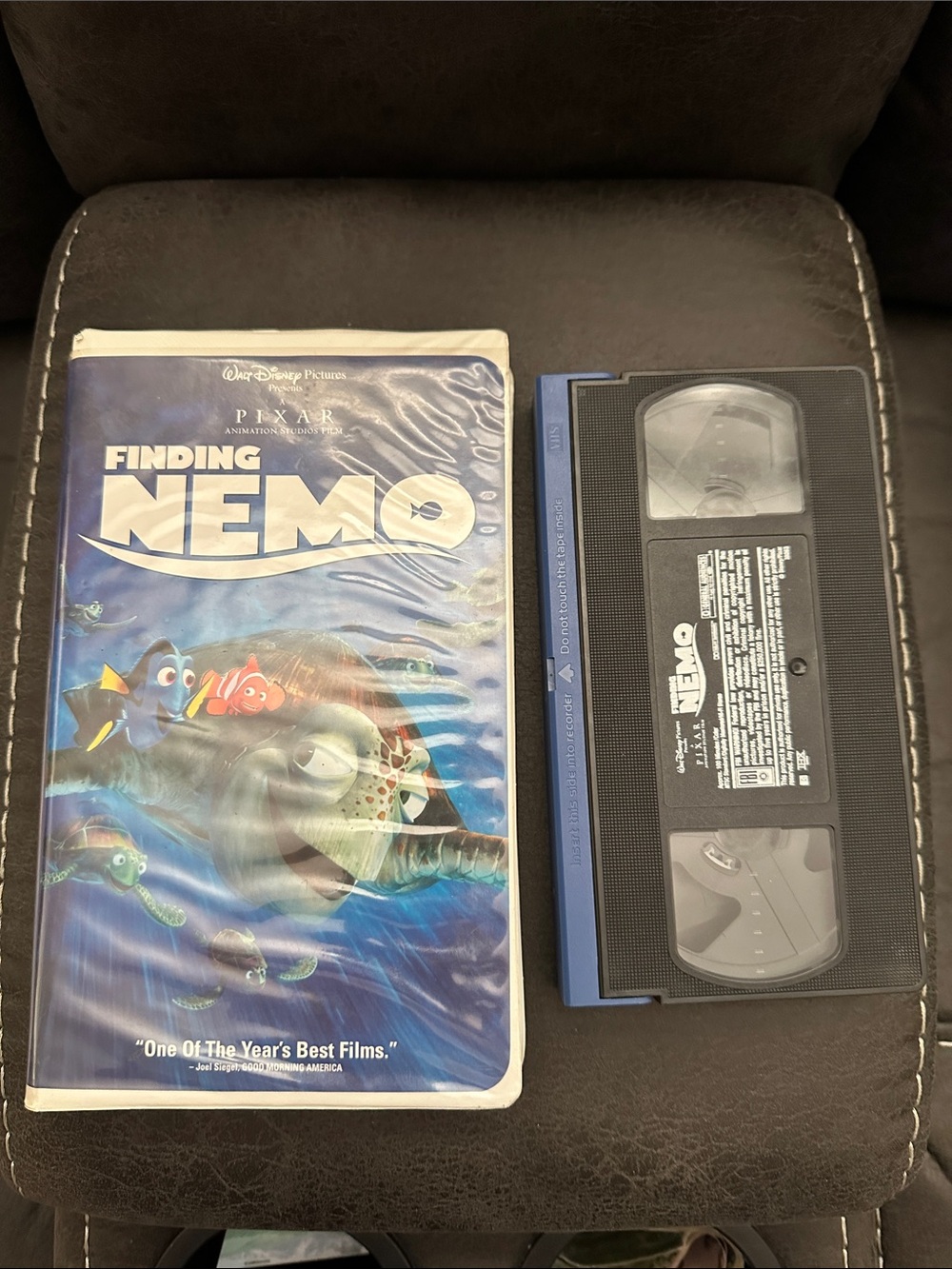 Finding Nemo VHS Movie Tape - Blue Cover rare
